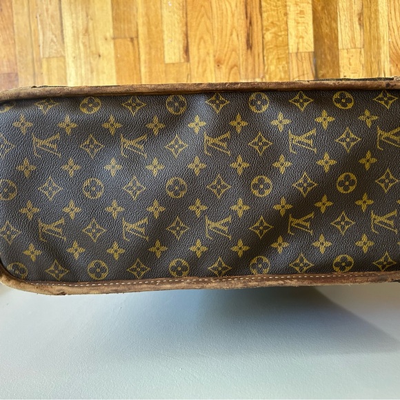 Louis Vuitton Vintage Luggage *Initials N.L.S.* 23x19x8 Saks Fifth Ave Tag - Picture 7 of 17
